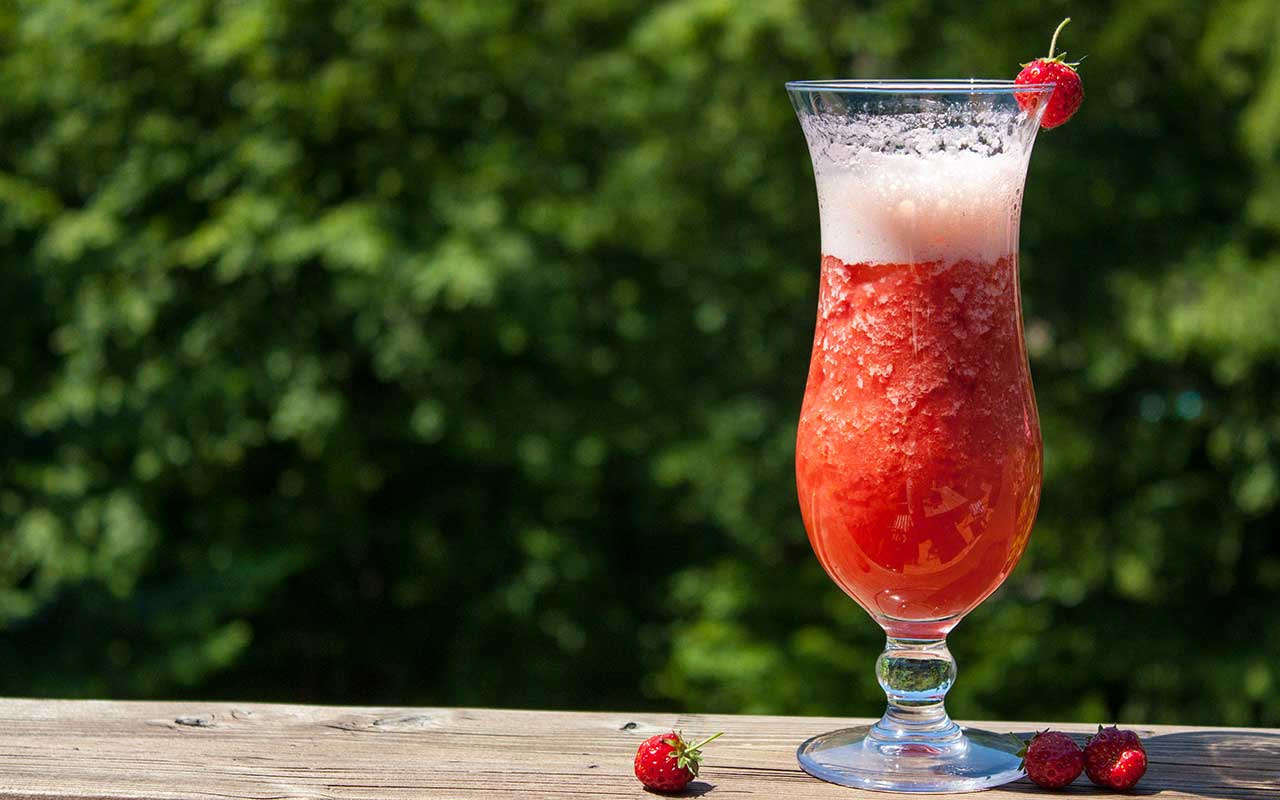 Strawberry-Garden – erfrischender Erdbeer-Cocktail (Alkoholfrei)