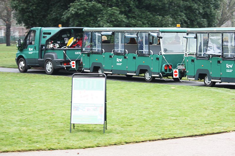 Kew Express in den Kew Gardens in London.